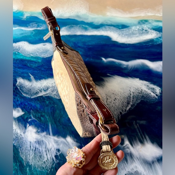 Read BUY or BUNDLE Brahmin Bekka bag, adj. strap-RARE Exq.can’t find exact bag. - Picture 3 of 12